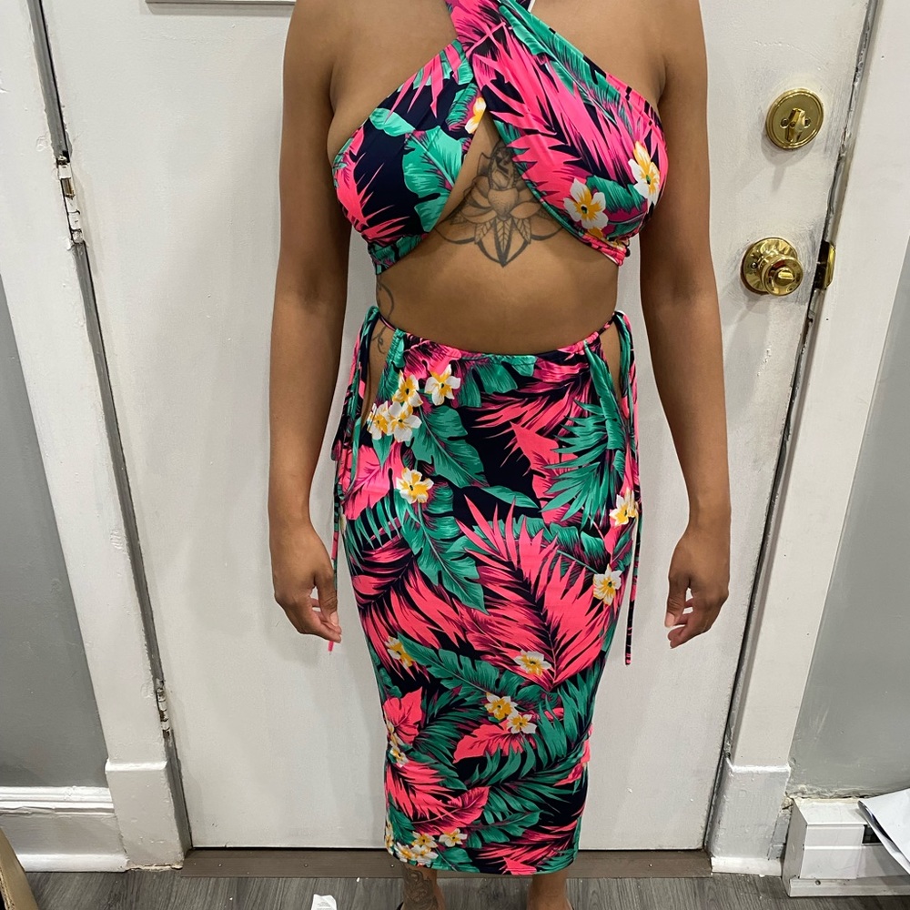Floral matching two piece skirt set.